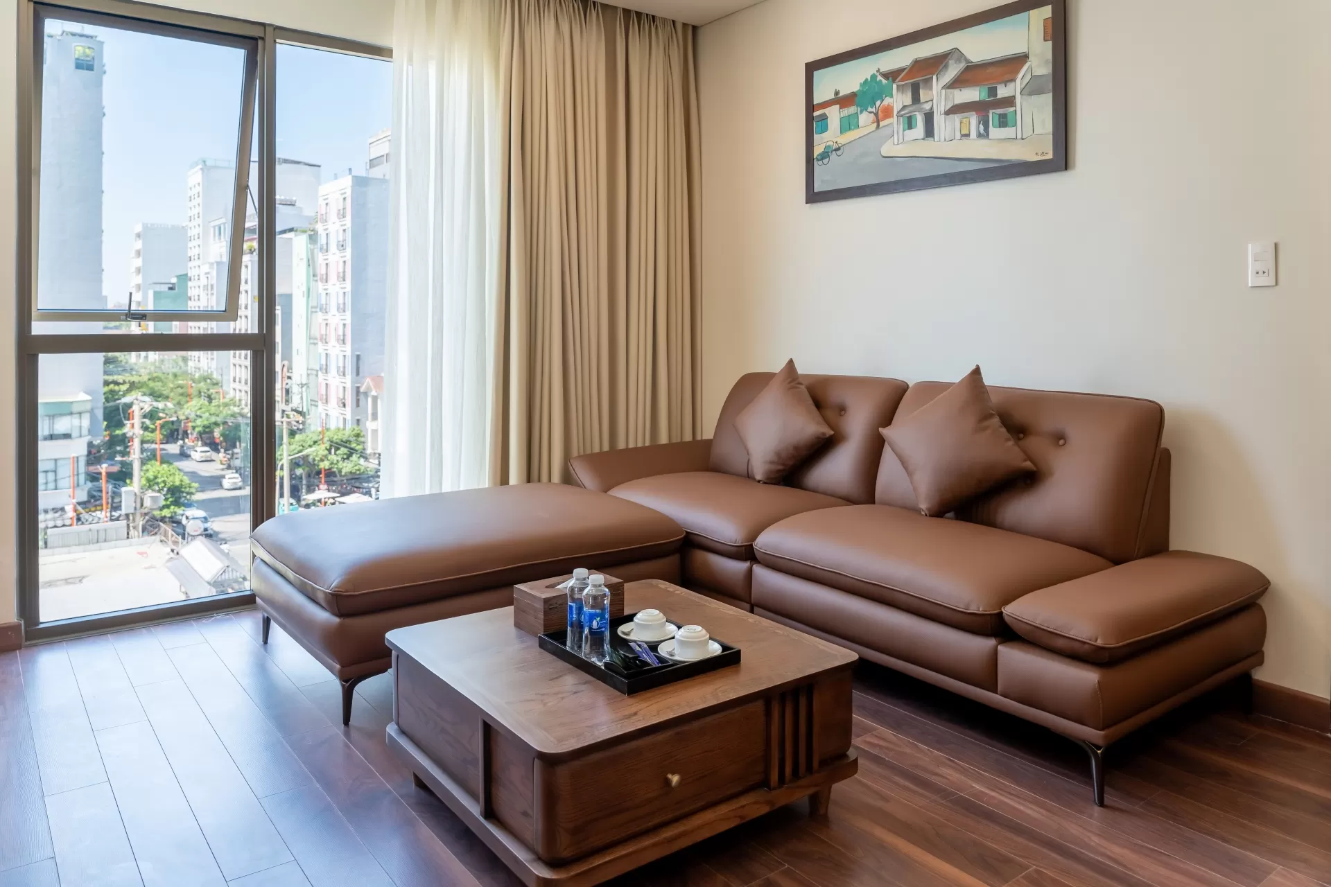 Luxury One Bedroom Apartment