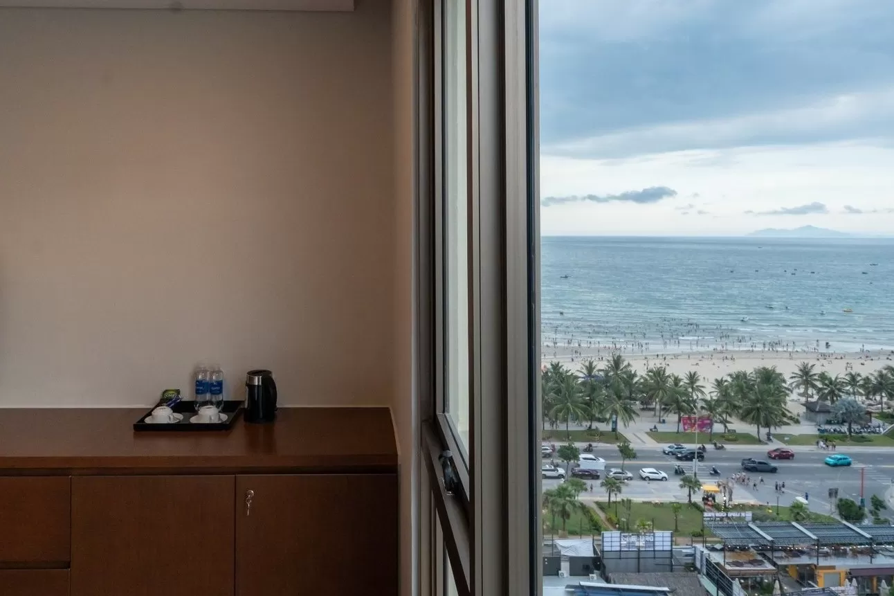 Luxury One Bedroom Apartment