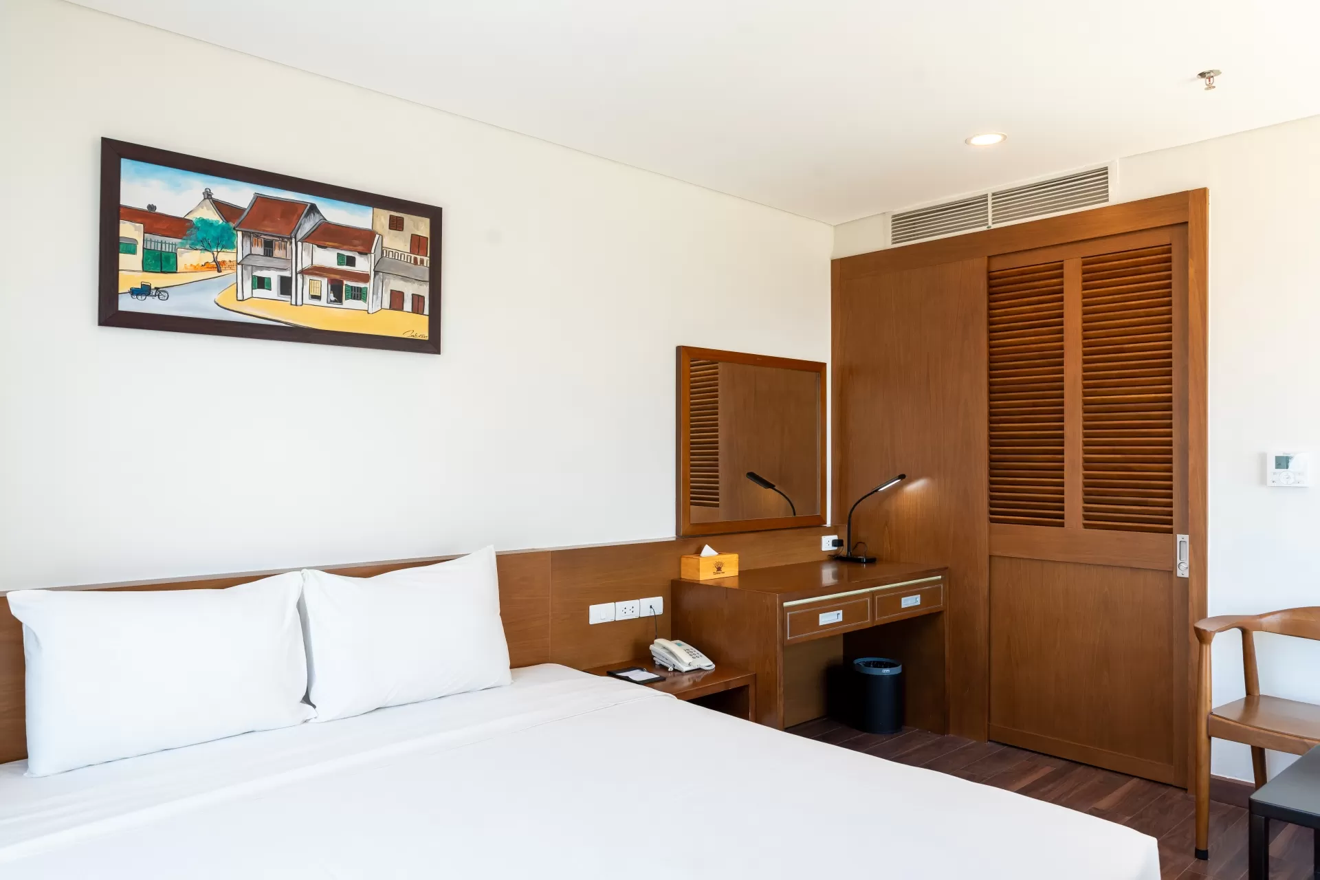 Superior Double Room Hướng Xéo Biển