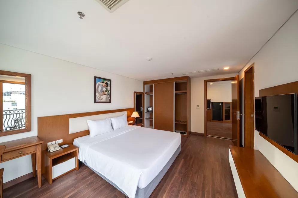 Luxury One Bedroom Apartment