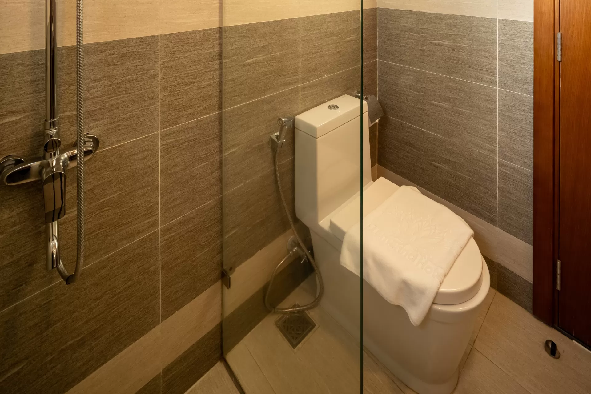 Deluxe Double Room: Hướng Chính Biển