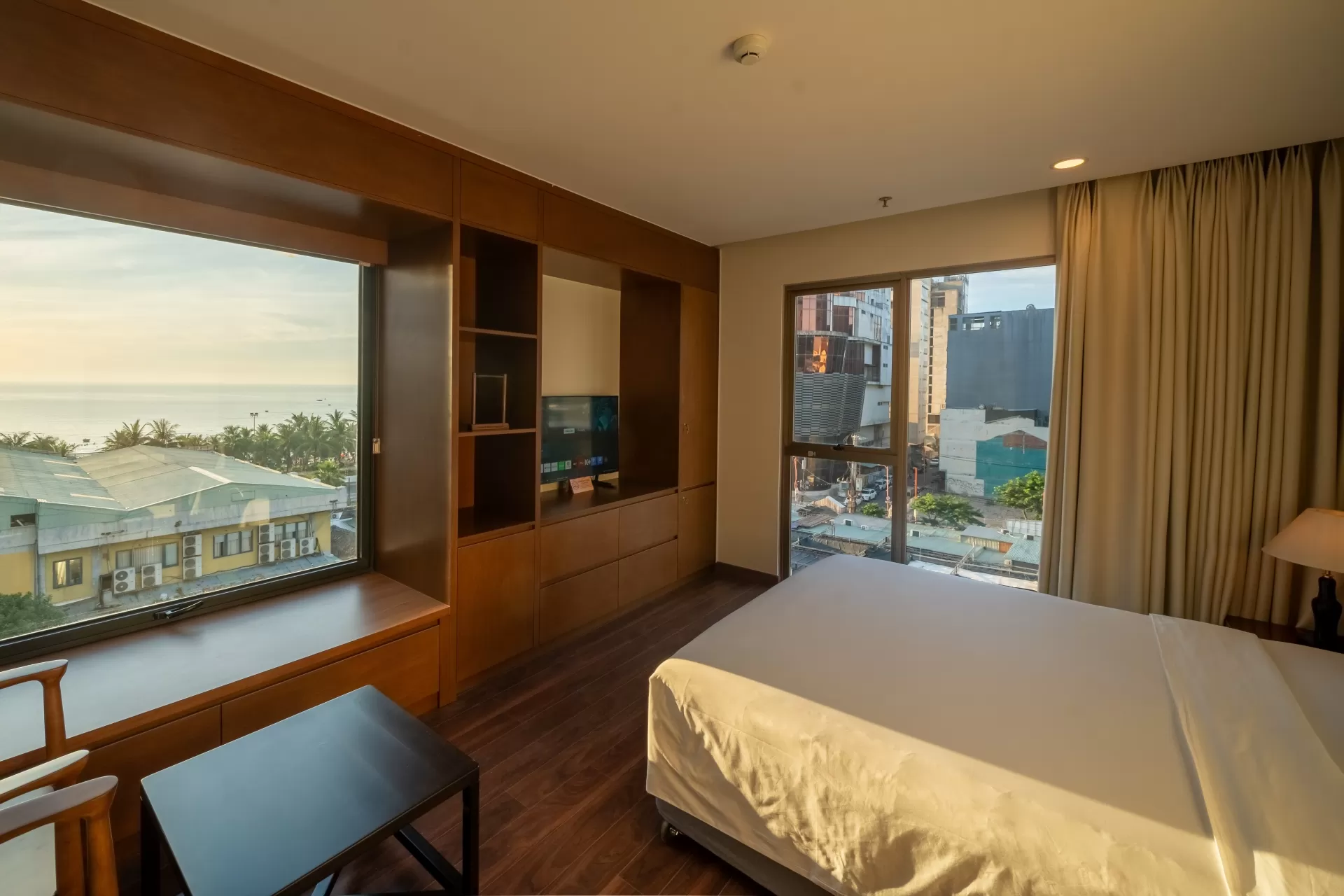 Deluxe Double Room: Hướng Chính Biển