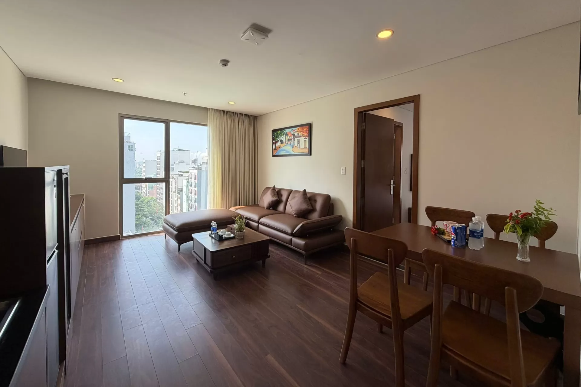 Luxury One Bedroom Apartment