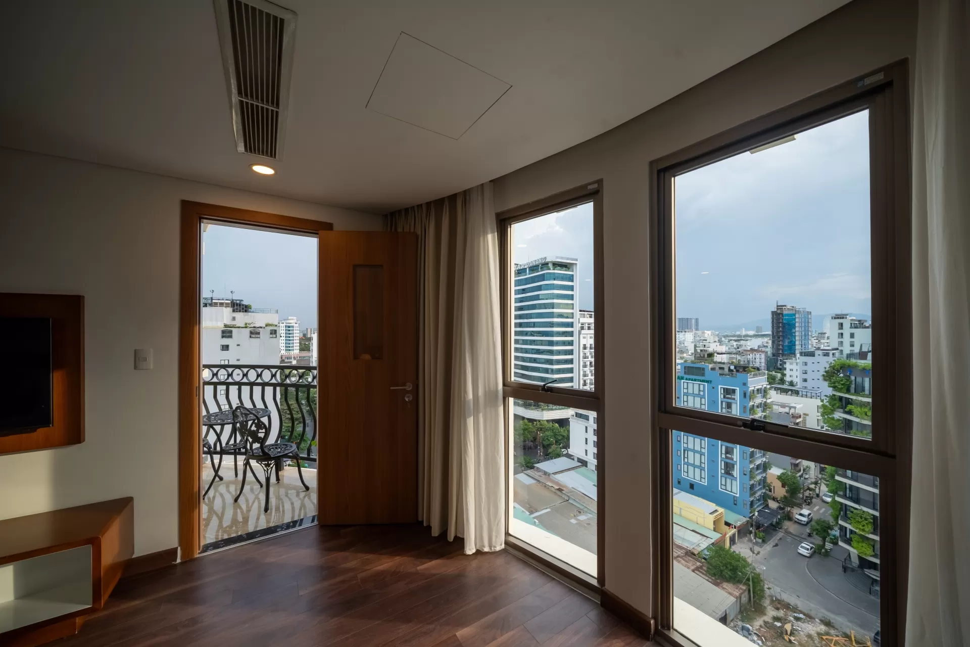 Suite One Bedroom Apartment