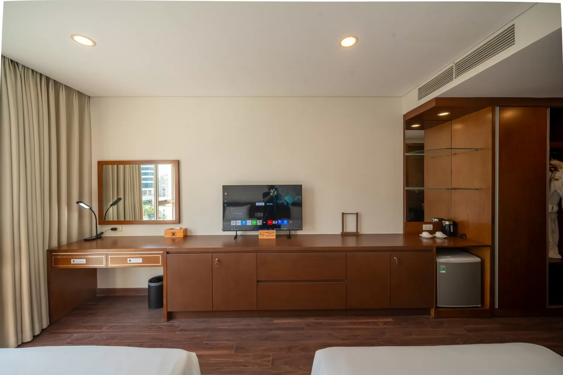 Superior Twin Room Hướng Thành Phố
