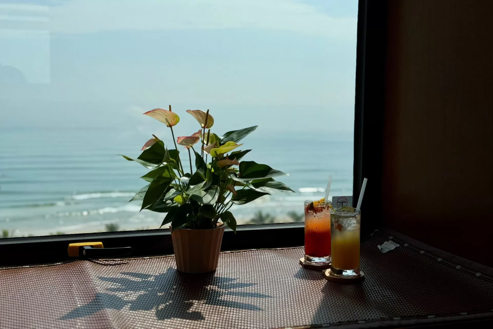 Deluxe Double Room: Hướng Chính Biển