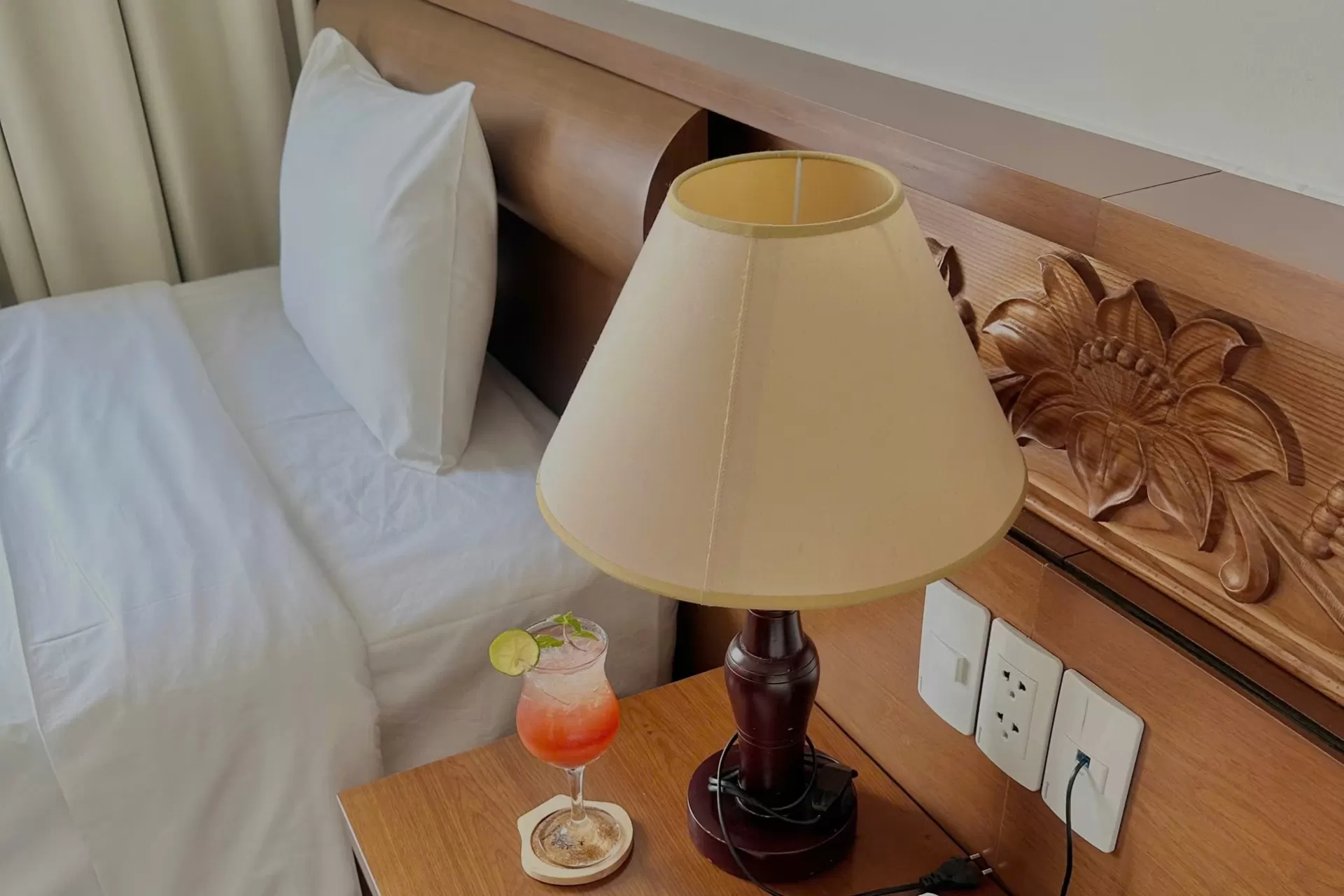 Deluxe Twin Room: Hướng Thành Phố